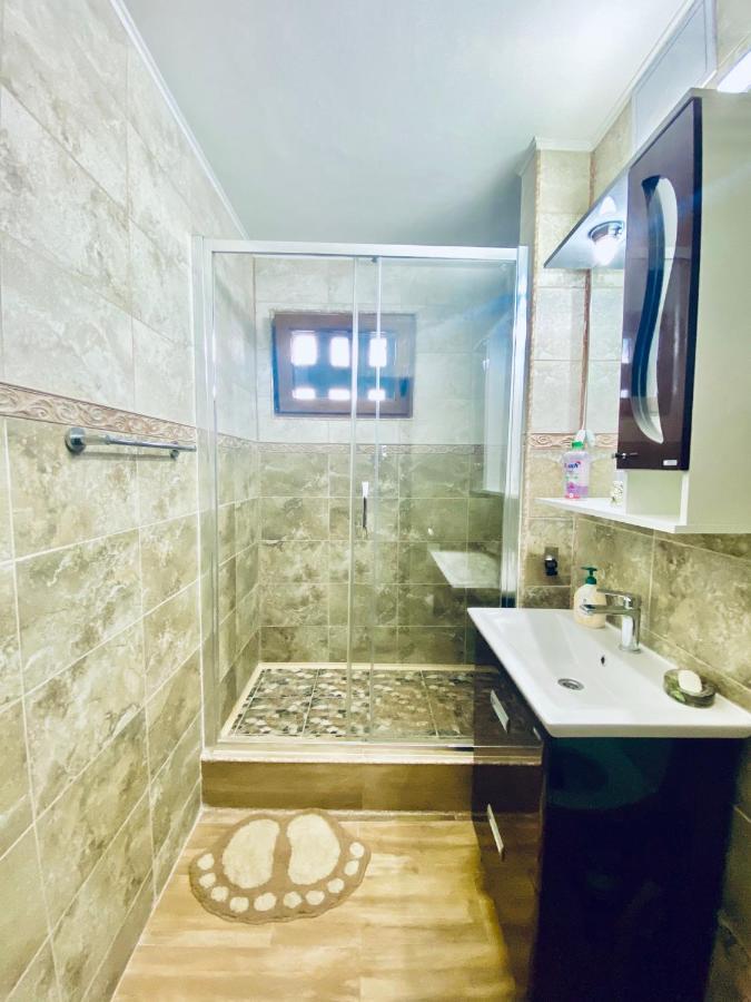Апартаменты Apartament Sunshine Оршова Экстерьер фото